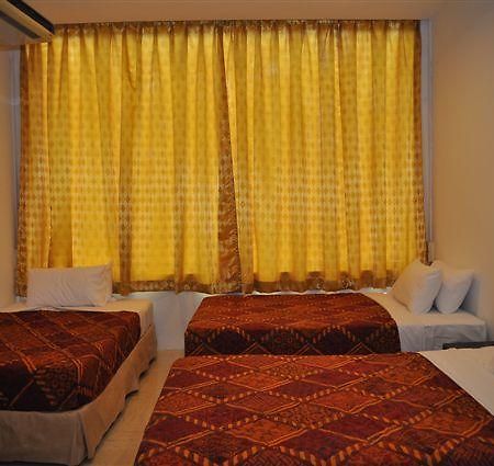 Old Budget Hotel Джордж Таун Екстериор снимка