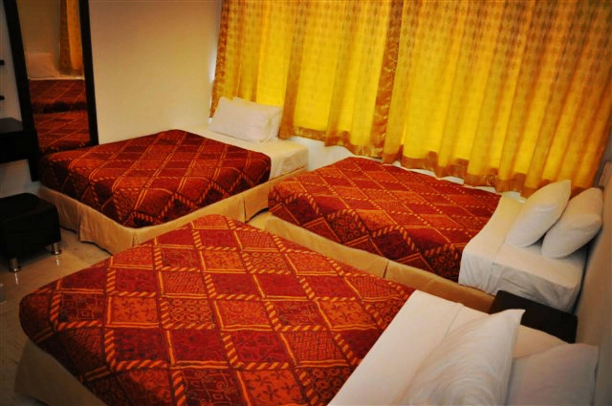 Old Budget Hotel Джордж Таун Екстериор снимка